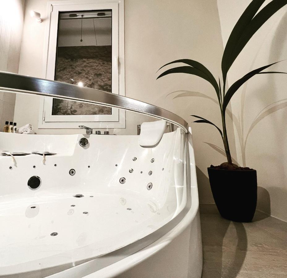 Perla Coco Jacuzzi Suites Chania  Ngoại thất bức ảnh